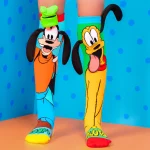 Pluto ve Goofy Çorap
